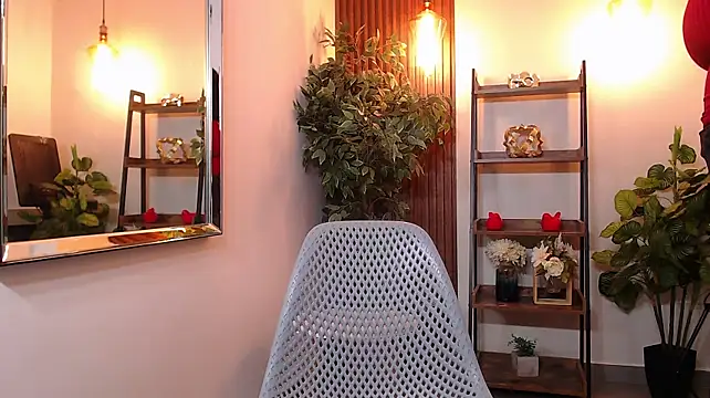 Dalila_Sky Adlı Modelin Canlı XXX Sohbeti