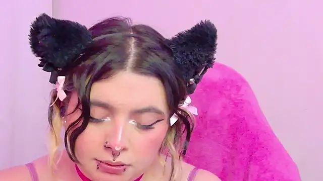 Chatroom XXX en direct de Sachi_Meow