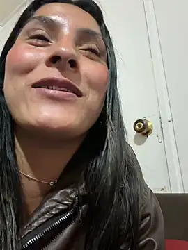 Cami_Leon2's Live XXX Chat