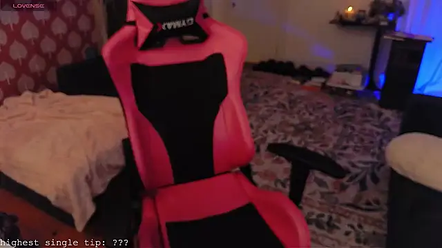 Živý XXX chat switchykitty