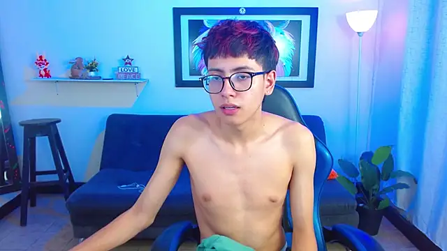 Czat XXX na żywo – alexcum_18