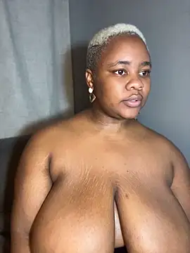 Bubbleboobs19's Live XXX Chat