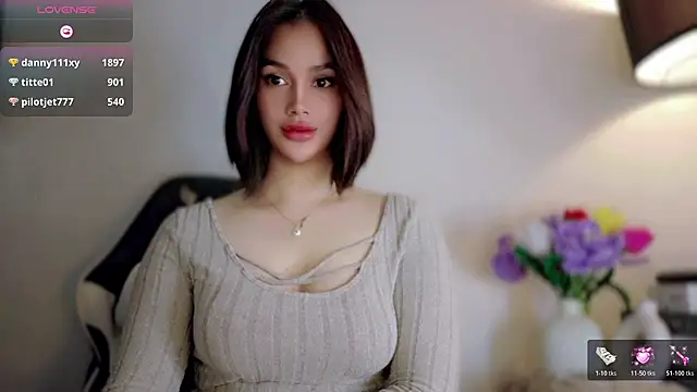 Anna_HollyDoll Pertunjukan Webcam