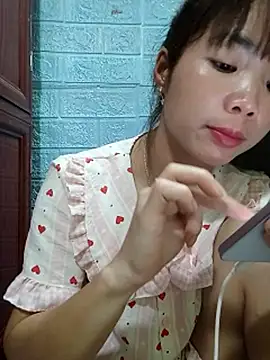 Chatroom XXX en direct de AmyLinee01