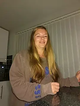 VanLifeVixenn Live XXX chat