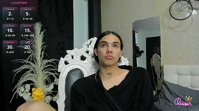 Almaazz Live XXX-Chat