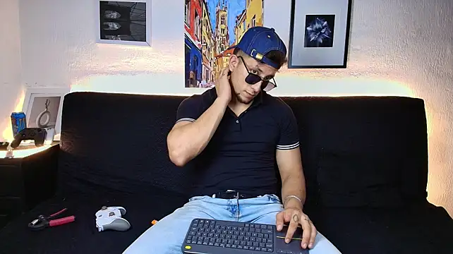 SR_EMILIOCUM – Naživo XXX chat