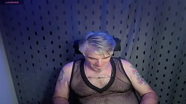 DirtyDaddy_CHのライブXXXチャット