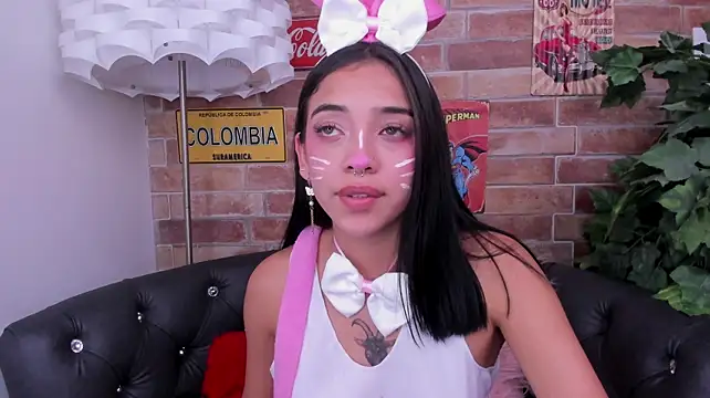 Chat XXX ao vivo de foxy_hannah