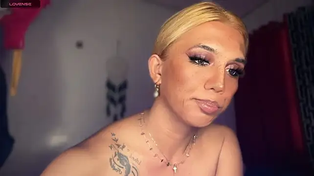 Islamorena143's Live XXX Chat