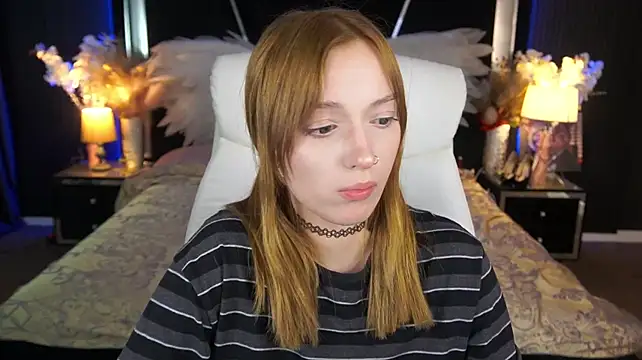 Chat XXX en directo de LizzaMoonn