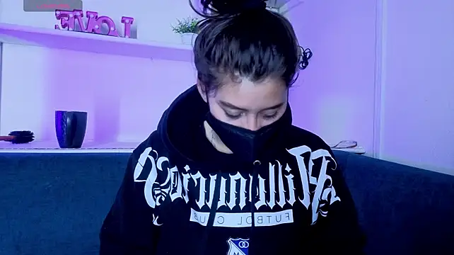 Darkness_jones_ Chat XXX in diretta