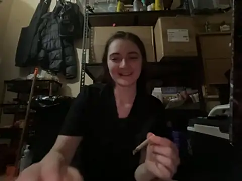 Snowbunnycake_131 XXX чат на живо