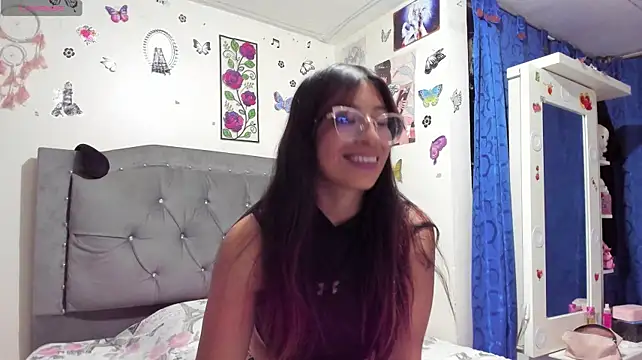 Czat XXX na żywo – Megan_Darcy