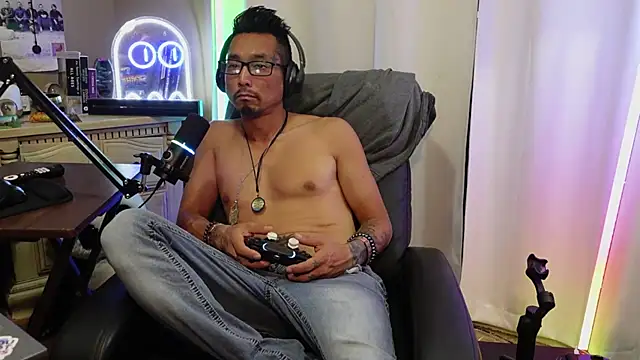 Chat +18 de Ghost11_11 ao vivo