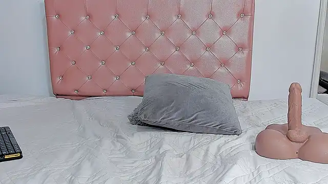 EbonyCoWorker Live XXX-Chat