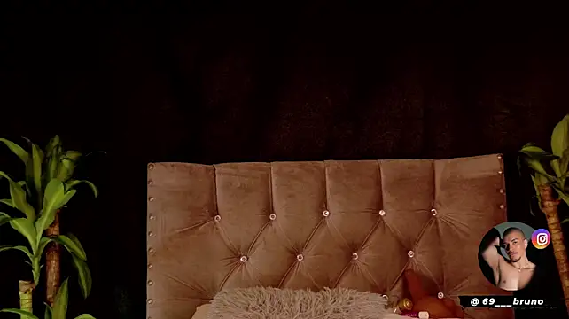 Онлайн чат XXX Bruno___69