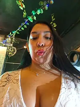 צ'אט XXX בשידור חי של keny__a