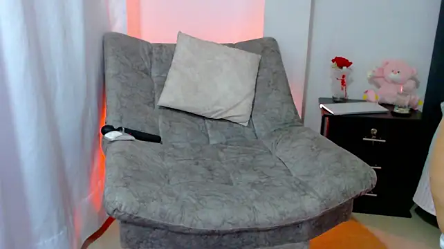 Pepper-7's Live XXX Chat