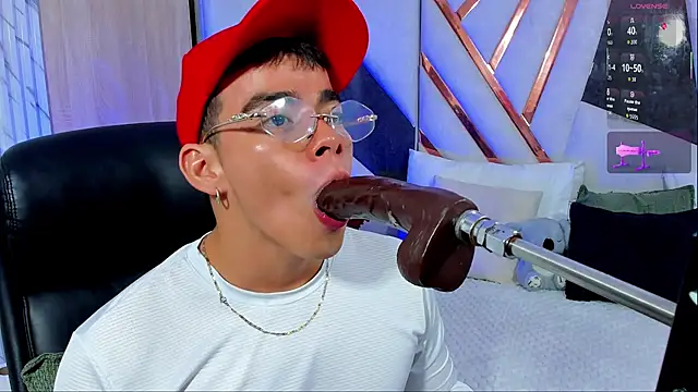 Alejandro_karter18's Live XXX Chat
