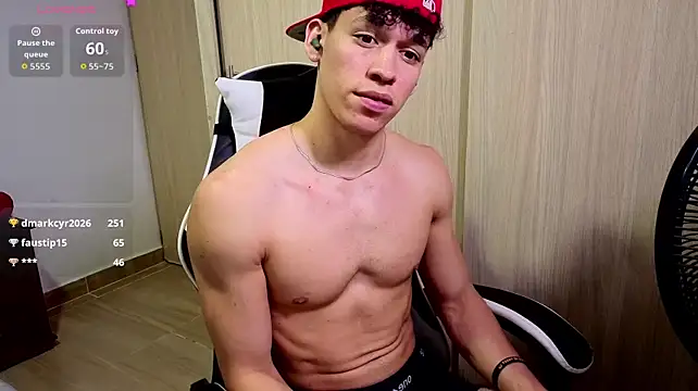 Luke_Muscle Adlı Modelin Canlı XXX Sohbeti