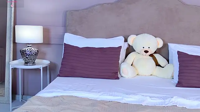 LeyaAtwood Chat XXX live