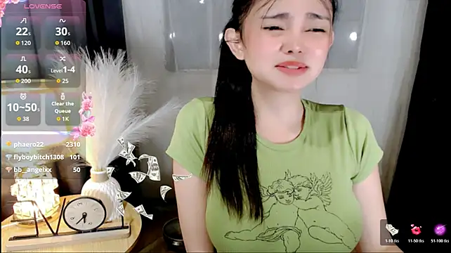wildest_fantasy's Live XXX Chat
