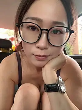 xiaojiu107 网络视讯表演