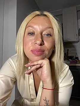Kittie_Valentine – Live XXX-chat