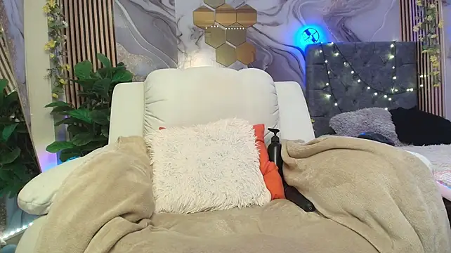 concubine Chat XXX in diretta