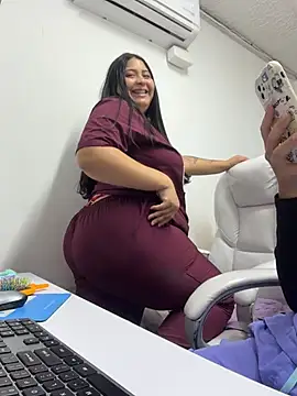 Mia_roussee_'s Live XXX Chat