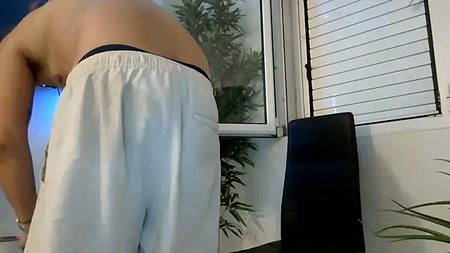 yanick931 Chat XXX live