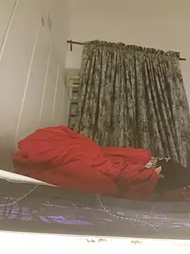 XXX chat uživo modela Honeybeespecial