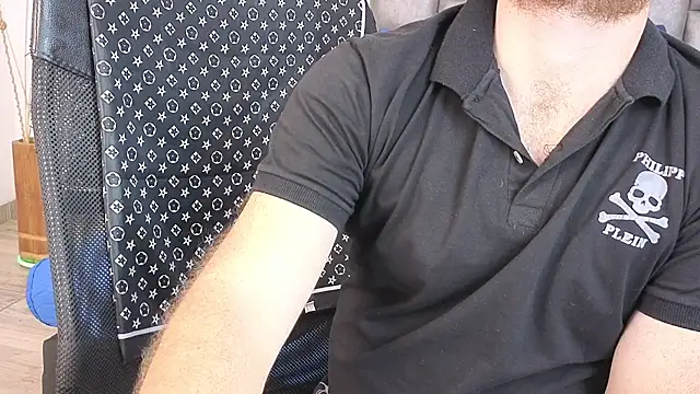 צ'אט XXX בשידור חי של michacosio