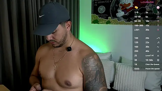 owen-pierces Live XXX-Chat