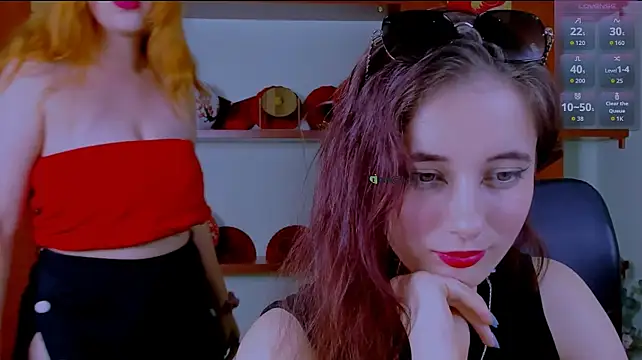 Chat +18 de roxy_starr_ ao vivo