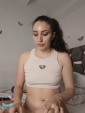 צ'אט XXX בשידור חי של aurelialux