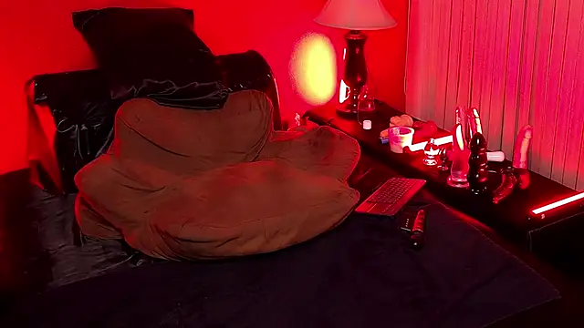 צ'אט XXX בשידור חי של JenniferCD