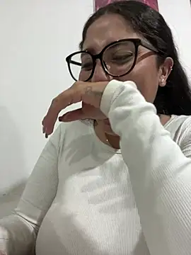 croftsmila's Live XXX Chat