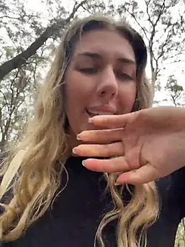 Aussielulu 现场XXX聊天