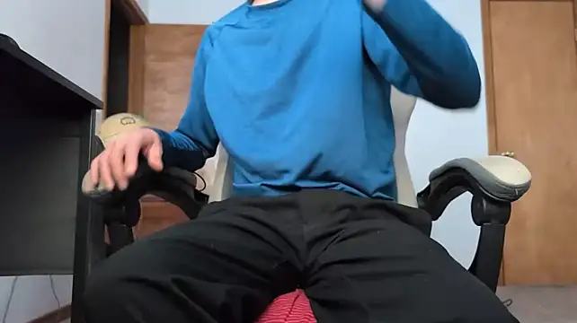 Opondestre00420 élő XXX-chatje