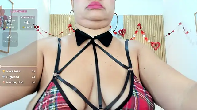 Cloe_35's Live XXX Chat
