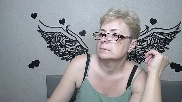 Živý XXX chat EmiliaGree
