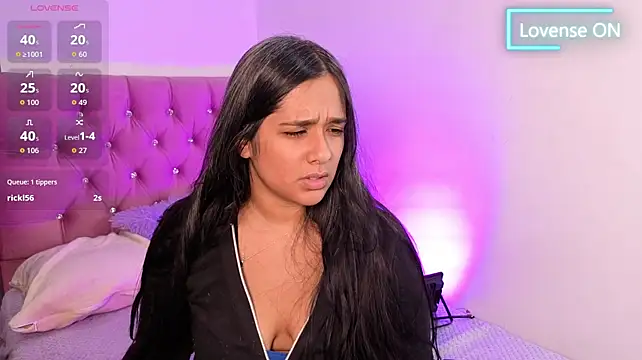 mae_nathan_'s Live XXX Chat
