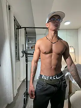 Paradise_boy__ Live XXX-chat