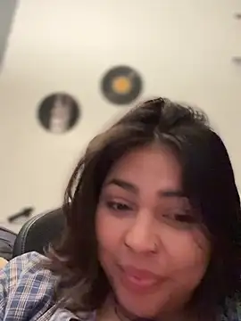 Chat XXX en directo de miacanela_xo