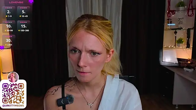 Chat XXX Live helly_hoff