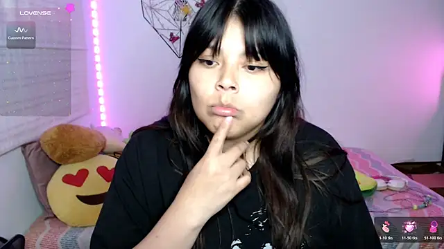 Chat XXX en directo de EllieMoonX
