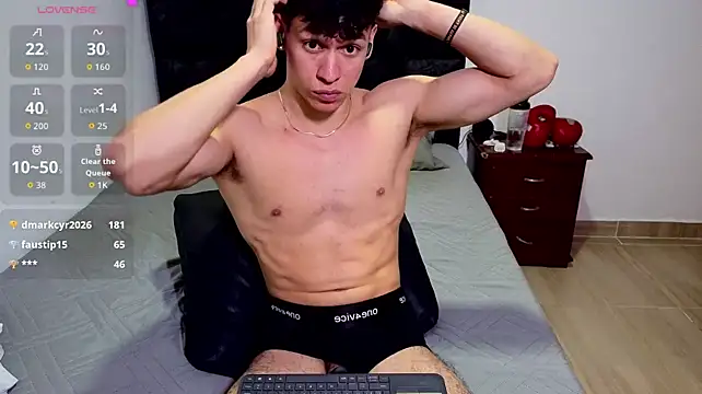 Chat XXX en directo de Luke_Muscle