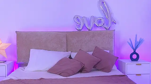 Онлайн чат XXX Jules_night